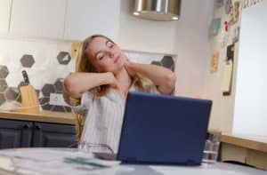 L’astuce miraculeuse contre les douleurs cervicales