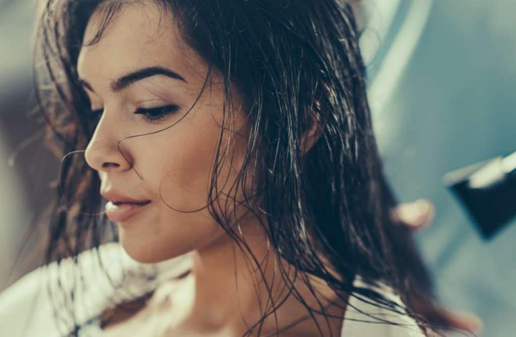 Habitude qui détruit mes cheveux