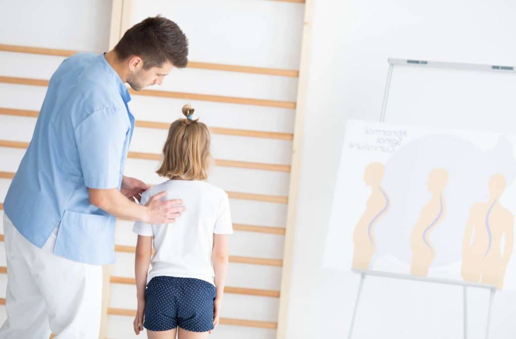 Les traitements de scoliose chez un enfant
