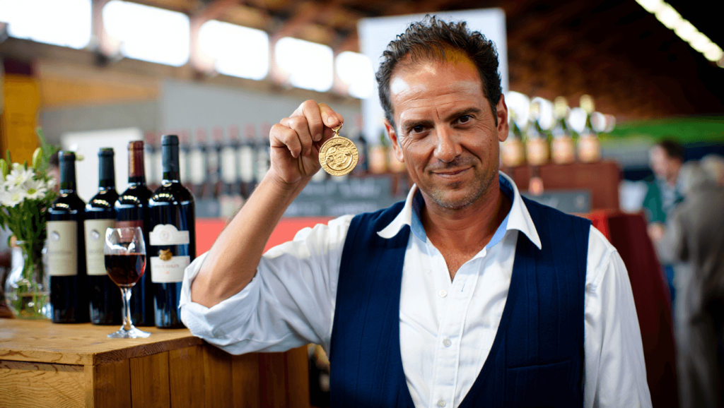 Concours général agricole: comment il augmente les revenus et la visibilité des vignerons :
Reportage
"Il y a une valorisation économique pour le viticulteur" : le concours général agricole du vin, un incontournable pour les producteurs