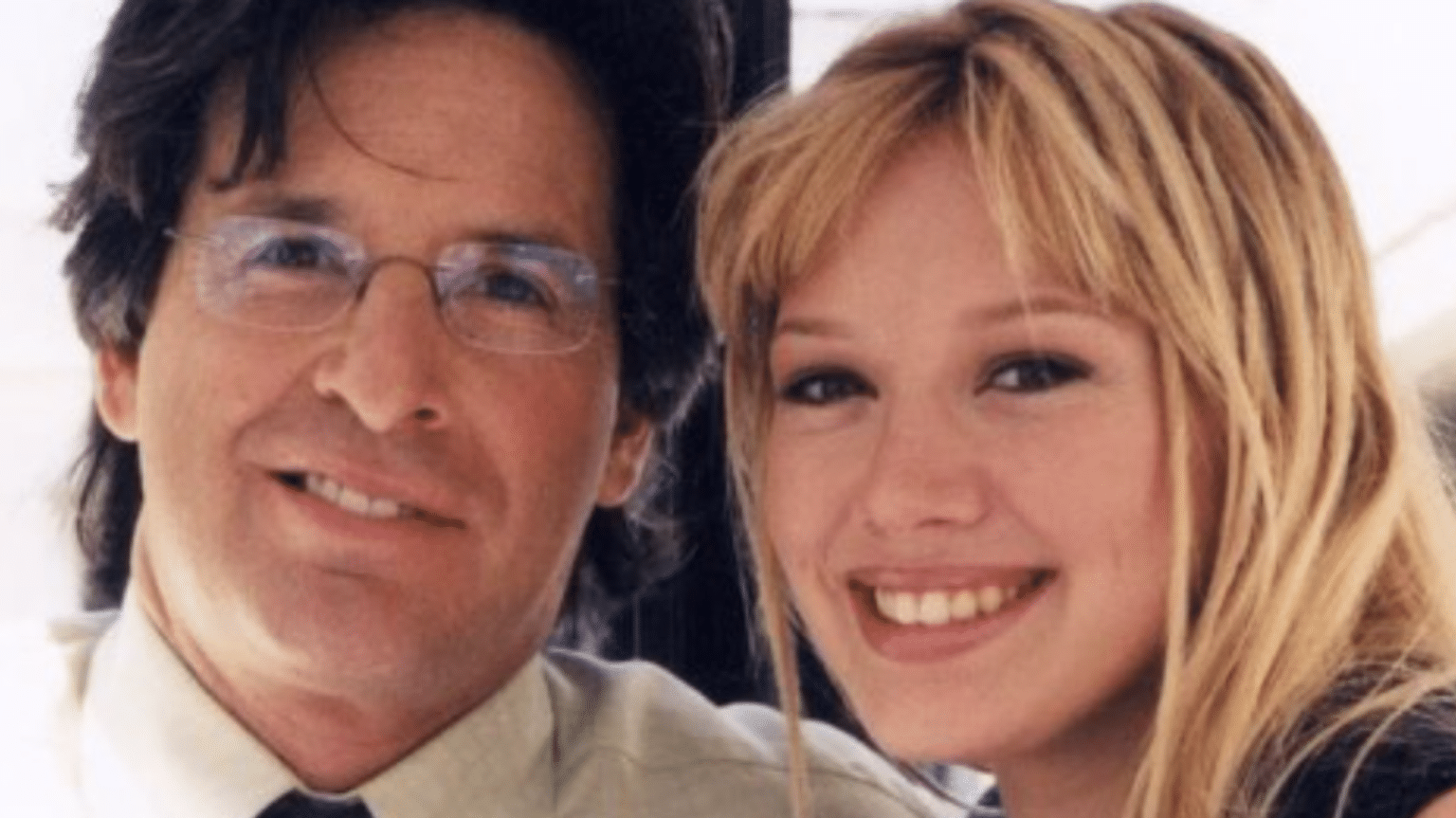 Mort de Robert Carradine : « le cœur brisé », Hilary Duff rend hommage à son papa dans « Lizzie McGuire »