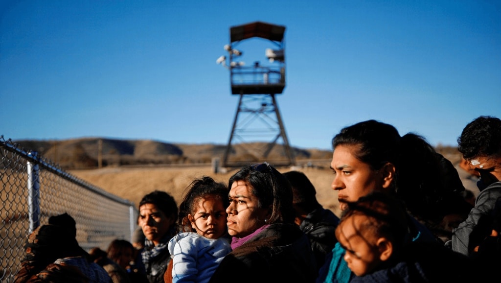 "Un désastre numérique" pour les droits humains: à la frontière entre les États-Unis et le Mexique, la surveillance va être confiée à toujours plus de tourelles autonomes, contrôlées par l’IA