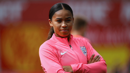 "Elle affine la taille et met les courbes en valeur" : cette veste conçue par cette marque populaire fait une silhouette de rêve