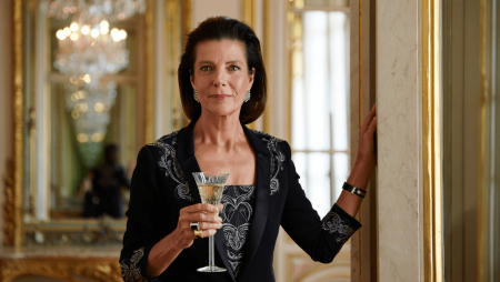 Le dressing de princesse de Caroline de Monaco en 85 looks royaux