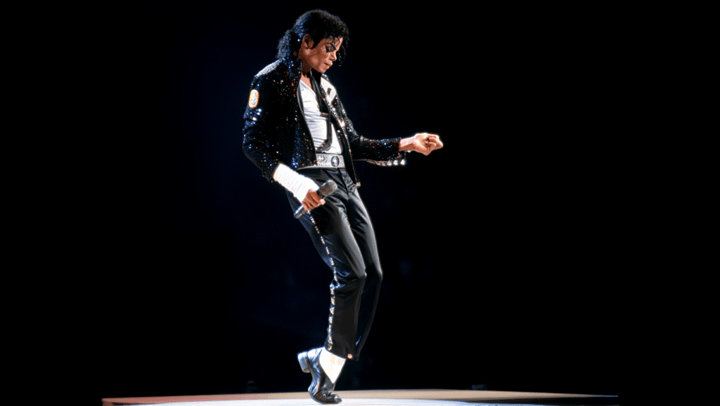 Biopic Michael en tête du box-office : critiques en ruines, public conquis Le biopic « Michael » cartonne au cinéma malgré un accueil critique catastrophique