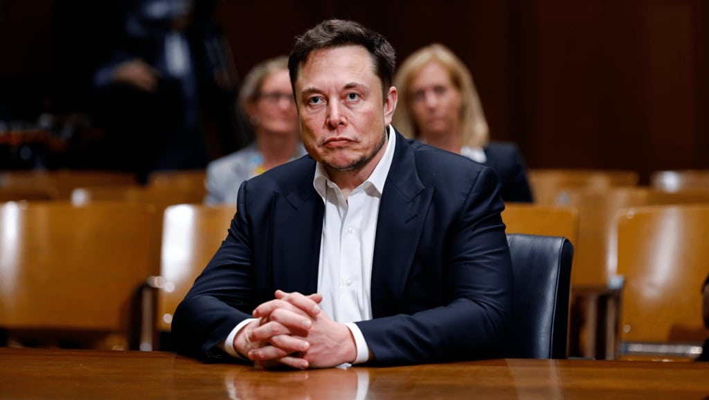 Elon Musk admet en justice que Grok a été formé grâce aux modèles d’OpenAI À son procès contre Sam Altman et OpenAI, Elon Musk reconnaît que xAI a utilisé les modèles d'IA de son concurrent pour entraîner Grok