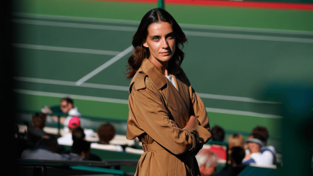 Idéal pour la mi-saison, Pauline Ducruet s'affiche avec un trench à 1200 € qu'elle a créé