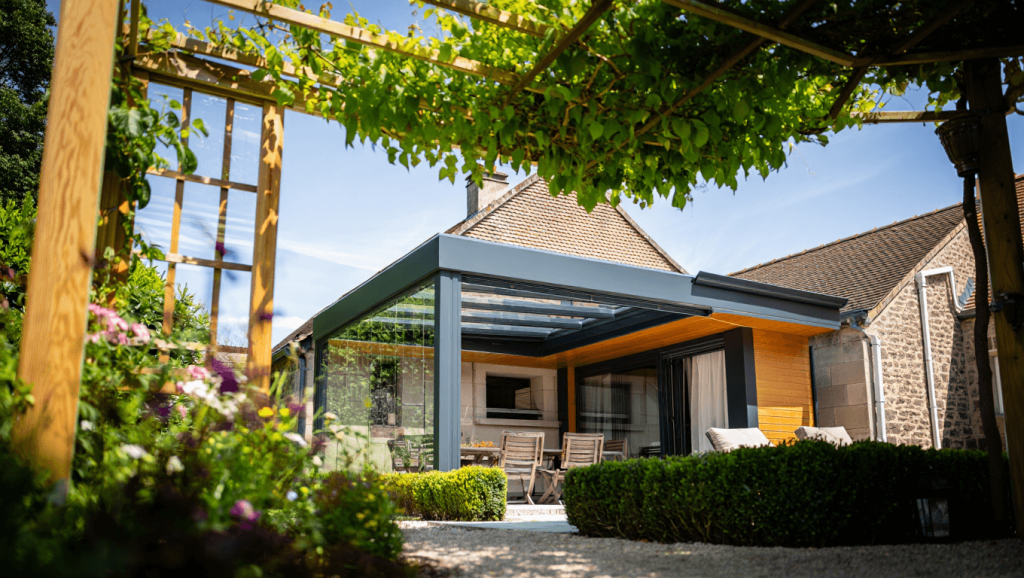 Vérandas et pergolas Haut-Rhin : extensions sur mesure pour gagner en confort Verral : vérandas et pergolas sur mesure Haut-Rhin