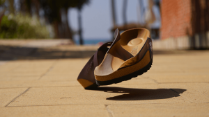 Les Birkenstock ont une rivale cet été et elle coûte deux fois moins cher chez Chaussea