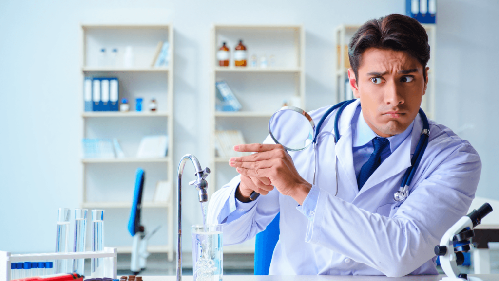 Eau contaminée: médecins alertent sur un risque sanitaire imminent pour les Français Eau potable polluée : une organisation de médecins alerte sur les risques pour les Français