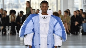 Adidas dégaine une collection de vêtements gonflables à air conditionné à point nommé