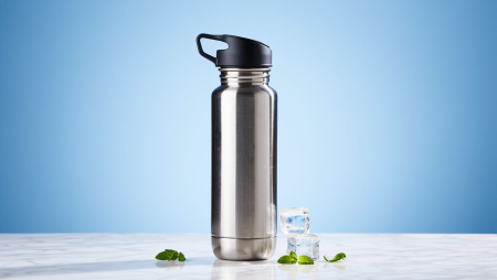 Les indispensables de l’été : gourde isotherme, glaçons..