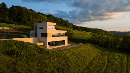 Construire une maison en terrain en pente