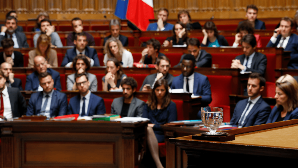 Urgence agricole: au Parlement, un accord fragile aux conséquences immédiates Loi d'urgence agricole: les parlementaires en quête d'un périlleux compromis