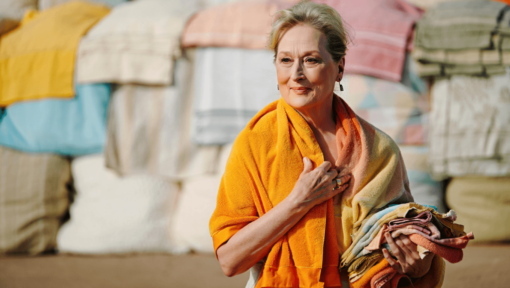 Meryl Streep porte une marque artisanale née d’un duo intergénérationnel surprenant D'une "amitié improbable" entre une jeune femme et son voisin de 86 ans naît cette marque artisanale qui habille Meryl Streep