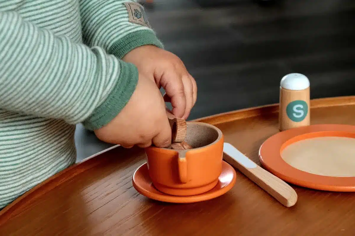 Objets de luxe revisités : jouets et jeux transformés en pièces de collection haut de gamme