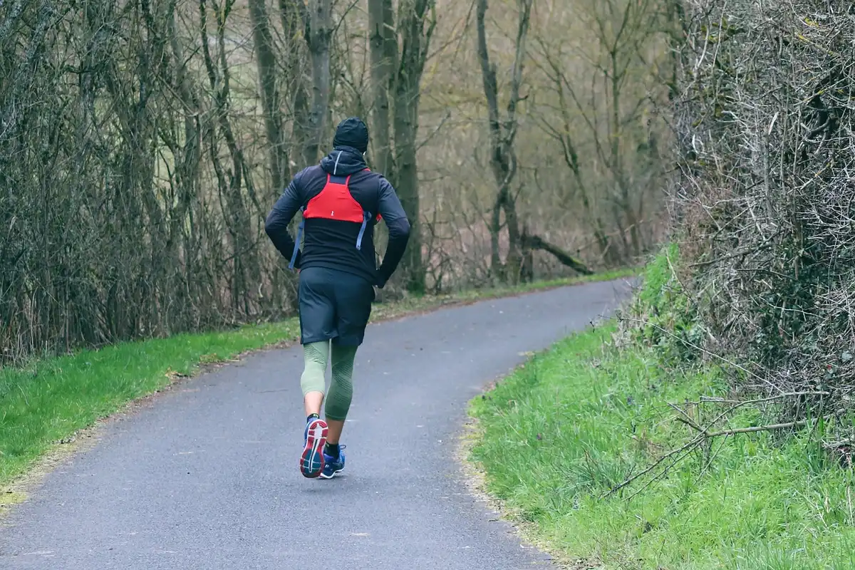 Classement provisoire d'une course d'ultra-trail affiché sur dispositif de pointage
